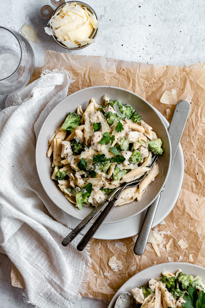 Healthy Instant Pot Chicken Broccoli Alfredo